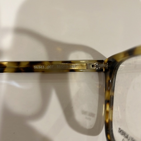 Saint Laurent eyeglass frames 👀 - Picture 3 of 4